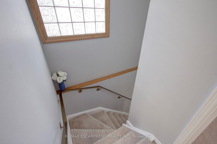 Photo 21 at 214 Ross Lane, RO River Oaks, Oakville