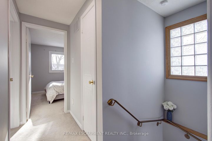 Photo 22 at 214 Ross Lane, RO River Oaks, Oakville