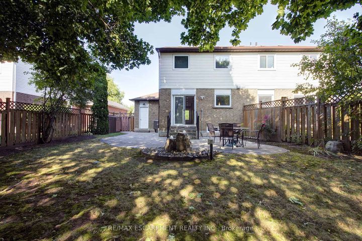 Photo 37 at 214 Ross Lane, RO River Oaks, Oakville