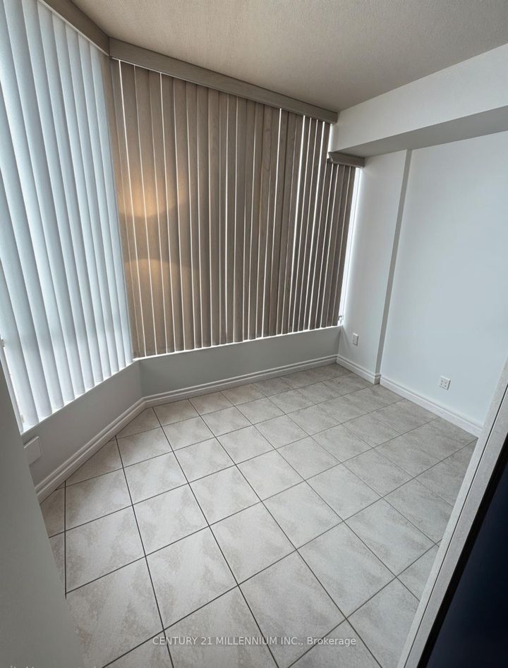 Photo 12 at 1605 - 26 Hanover Road, Queen Street Corridor, Brampton