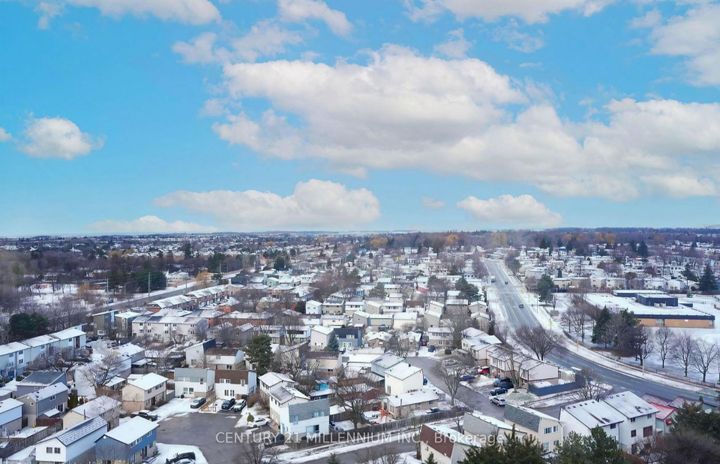 Photo 13 at 1605 - 26 Hanover Road, Queen Street Corridor, Brampton