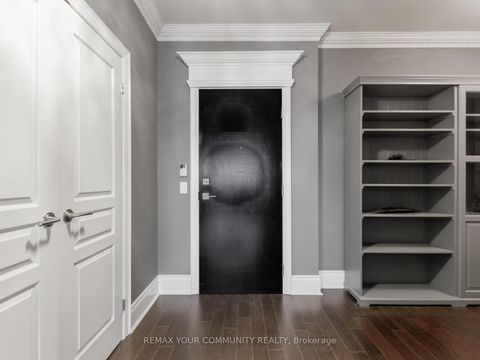 Photo 2 at 305 - 10 Northtown Way, Willowdale East, Toronto