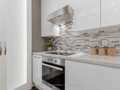 Photo 9 at 305 - 10 Northtown Way, Willowdale East, Toronto