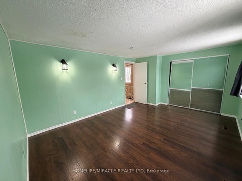 Photo 14 at 1391 Fenelon Crescent, Lakeview, Oshawa