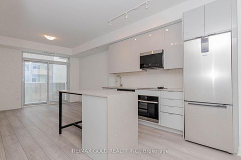 Photo 10 at 2517 - 10 Abeja Street, Concord, Vaughan
