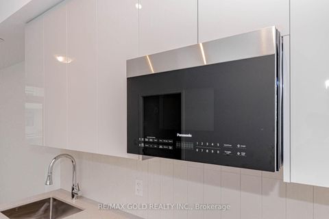 Photo 14 at 2517 - 10 Abeja Street, Concord, Vaughan