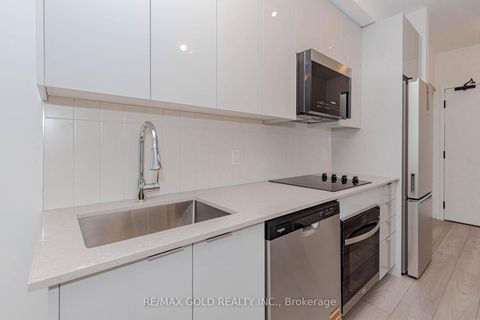 Photo 16 at 2517 - 10 Abeja Street, Concord, Vaughan