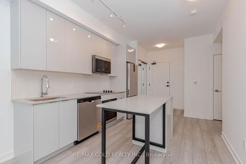 Photo 19 at 2517 - 10 Abeja Street, Concord, Vaughan