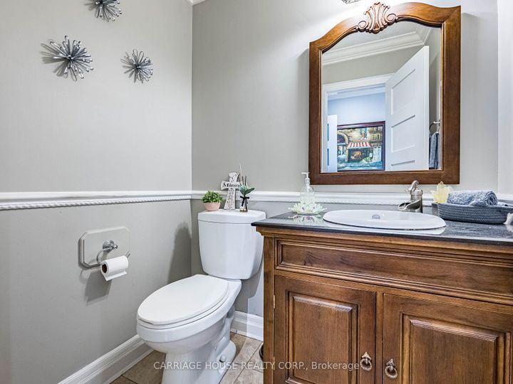 Photo 14 at 16 Stowe Court, Heart Lake West, Brampton