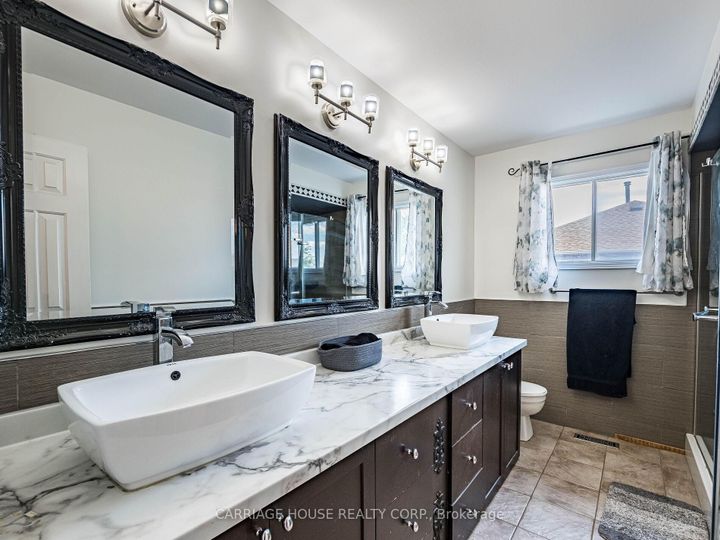 Photo 21 at 16 Stowe Court, Heart Lake West, Brampton