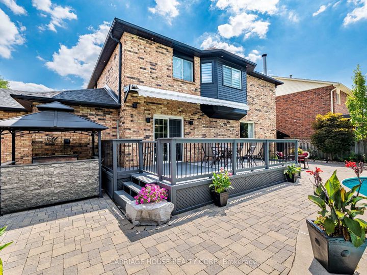 Photo 33 at 16 Stowe Court, Heart Lake West, Brampton