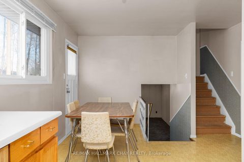 Photo 5 at 31 Springdale Drive, Cundles East, Barrie