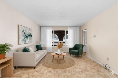 Photo 12 at 31 Springdale Drive, Cundles East, Barrie