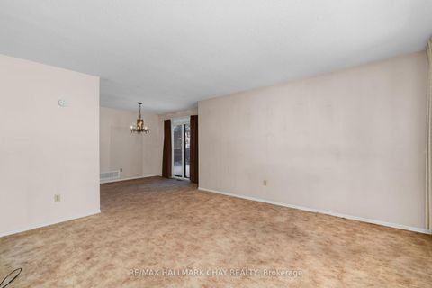 Photo 15 at 31 Springdale Drive, Cundles East, Barrie