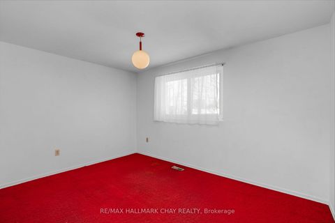 Photo 19 at 31 Springdale Drive, Cundles East, Barrie