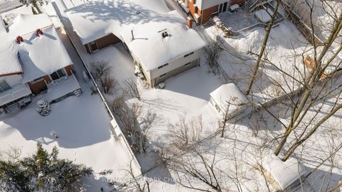 Photo 30 at 31 Springdale Drive, Cundles East, Barrie