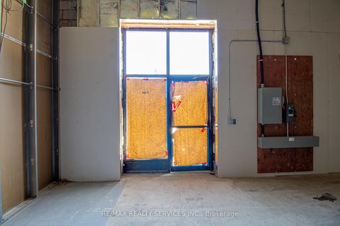 Photo 7 at 20 - 30 Dean Park Road, Rouge E11, Toronto