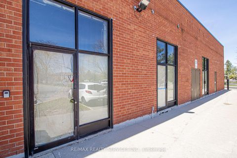 Photo 12 at 20 - 30 Dean Park Road, Rouge E11, Toronto