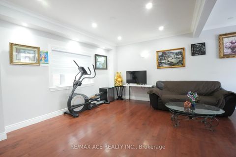 Photo 7 at 75 Grace Street, Eglinton East, Toronto