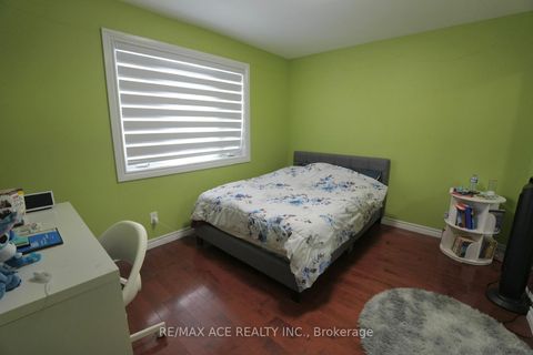 Photo 18 at 75 Grace Street, Eglinton East, Toronto