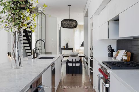 Photo 15 at 17 Lakeview Avenue, Bellwoods, Toronto