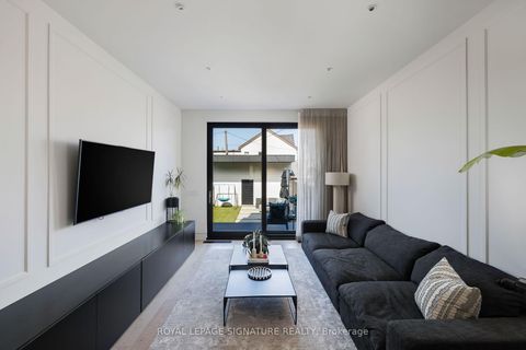 Photo 17 at 17 Lakeview Avenue, Bellwoods, Toronto