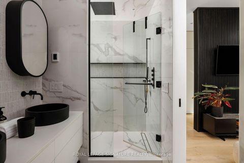 Photo 24 at 17 Lakeview Avenue, Bellwoods, Toronto