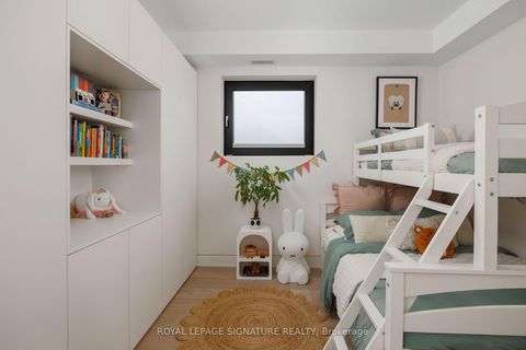 Photo 30 at 17 Lakeview Avenue, Bellwoods, Toronto