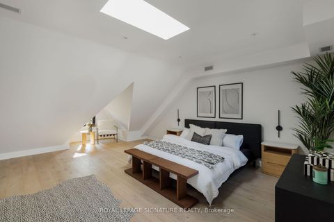 Photo 33 at 17 Lakeview Avenue, Bellwoods, Toronto