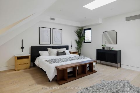 Photo 34 at 17 Lakeview Avenue, Bellwoods, Toronto