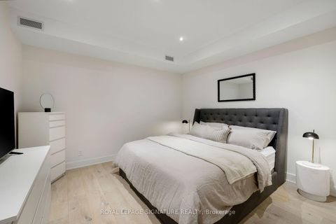 Photo 46 at 17 Lakeview Avenue, Bellwoods, Toronto