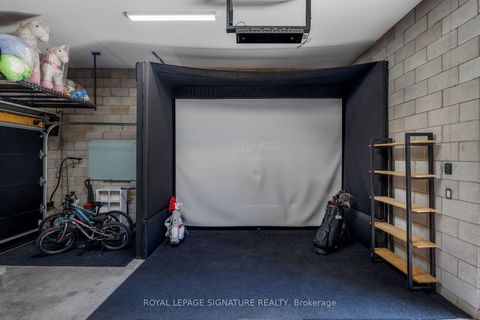 Photo 48 at 17 Lakeview Avenue, Bellwoods, Toronto