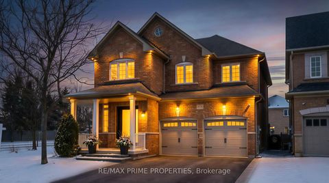 Photo 1 at 1075 Warby Trail, Wyndham, Newmarket