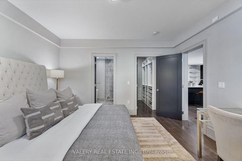 Photo 38 at 211 Grand Vellore Crescent, Vellore Village, Vaughan