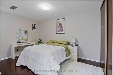 Photo 19 at 332 - 2 Valhalla Inn Road, City Centre West, Toronto