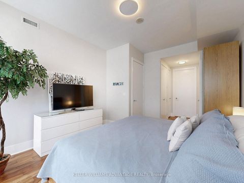 Photo 20 at 401 - 29 Queens Quay E, Waterfront Communities C1, Toronto