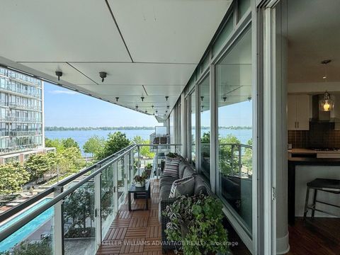 Photo 26 at 401 - 29 Queens Quay E, Waterfront Communities C1, Toronto