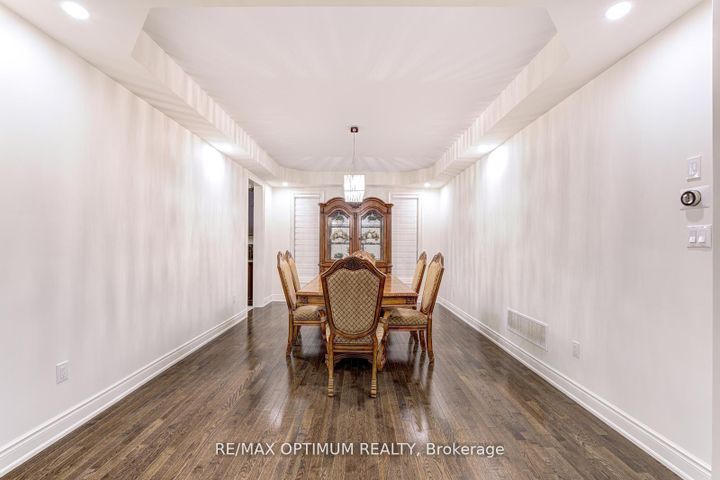 Photo 8 at 91 Elderslie Crescent, Kleinburg, Vaughan