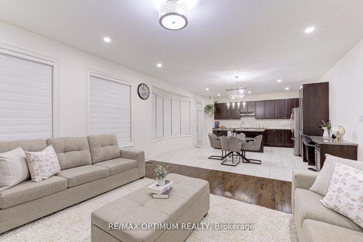 Photo 18 at 91 Elderslie Crescent, Kleinburg, Vaughan