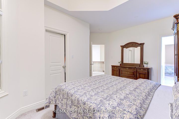 Photo 34 at 91 Elderslie Crescent, Kleinburg, Vaughan