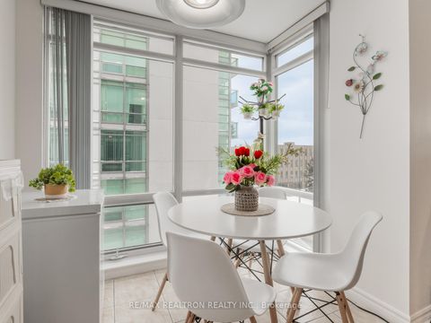 Photo 7 at 512 - 3830 Bathurst Street, Clanton Park, Toronto