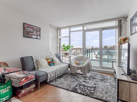 Photo 13 at 512 - 3830 Bathurst Street, Clanton Park, Toronto