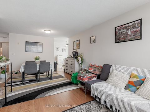 Photo 14 at 512 - 3830 Bathurst Street, Clanton Park, Toronto