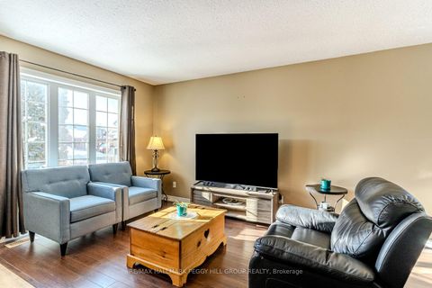 Photo 1 at 172 Sundew Drive, Holly, Barrie