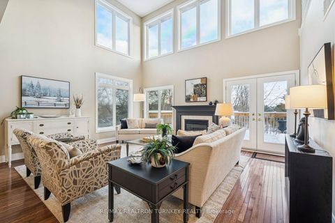 Photo 5 at 440 Morley Cook Crescent, Wyndham, Newmarket