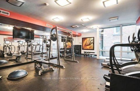 Photo 14 at 420 - 478 King Street W, Waterfront Communities C1, Toronto