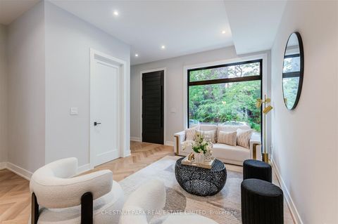 Photo 3 at 222A Pearson Avenue, Swansea, Toronto