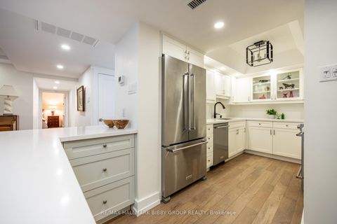 Photo 14 at 605 - 61 St Clair Avenue W, St. Clair, Toronto