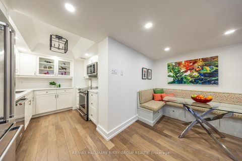 Photo 17 at 605 - 61 St Clair Avenue W, St. Clair, Toronto