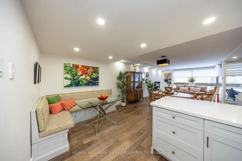 Photo 18 at 605 - 61 St Clair Avenue W, St. Clair, Toronto